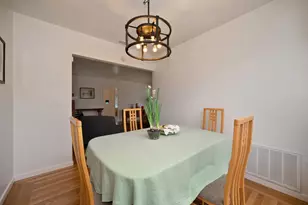 1609 55th St, Sacramento, CA 95819 - Photo 10