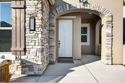 2367 Omaha Beach Avenue, Sacramento, CA 95818 - Photo 8