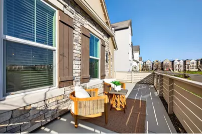 2367 Omaha Beach Avenue, Sacramento, CA 95818 - Photo 6