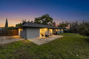 9012 Plaza Park Dr, Elk Grove, CA 95624 - Photo 32