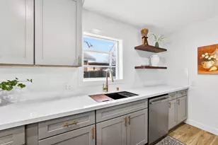 4001 58th St, Sacramento, CA 95820 - Photo 24