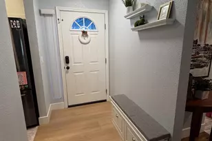 7322 Yorktown Pl, Sacramento, CA 95842 - Photo 6