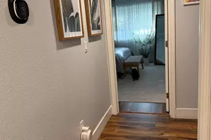 7322 Yorktown Pl, Sacramento, CA 95842 - Photo 10