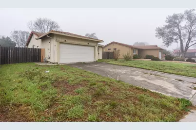 8243 Onyx Court, Stockton, CA 95210 - Photo 4