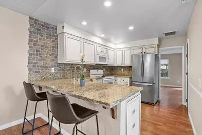 6820 Susanna Court, Citrus Heights, CA 95621 - Photo 12