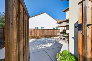 3220 Crocker Dr, Sacramento, CA 95818 - Photo 60