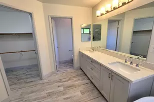 2130 University Park Dr, Sacramento, CA 95825 - Photo 12