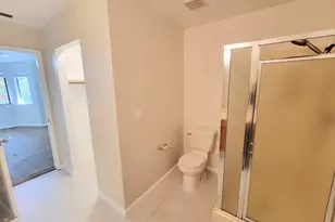 2130 University Park Dr, Sacramento, CA 95825 - Photo 10