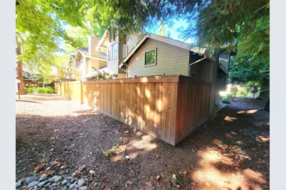 2130 University Park Drive, Sacramento, CA 95825 - Photo 4