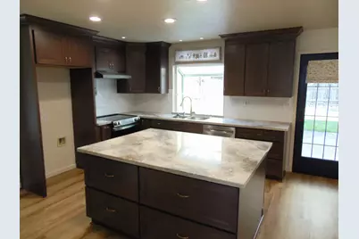 239 Fairwood Drive, Oakdale, CA 95361 - Photo 6