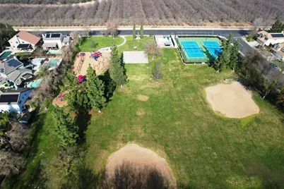 239 Fairwood Drive, Oakdale, CA 95361 - Photo 44