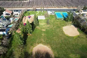 239 Fairwood Dr, Oakdale, CA 95361 - Photo 44