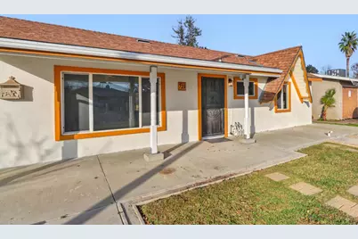 729 Las Palmas Avenue, Sacramento, CA 95815 - Photo 2