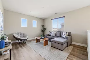 9558 Alder Creek Dr, Sacramento, CA 95829 - Photo 10