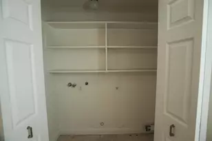 9101 Newhall Dr, Sacramento, CA 95826 - Photo 30