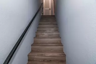 9101 Newhall Dr, Sacramento, CA 95826 - Photo 16