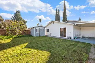 8751 Torrey Way, Elk Grove, CA 95624 - Photo 32