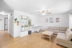 8751 Torrey Way, Elk Grove, CA 95624 - Photo 6