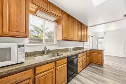 10513 Spaulding Way, Rancho Cordova, CA 95670 - Photo 12