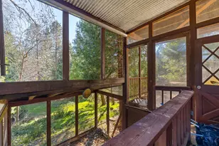 16483 Creekside Dr, Sonora, CA 95370 - Photo 18