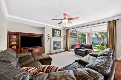 2090 Roy Ranch Way, Plumas Lake, CA 95961 - Photo 18