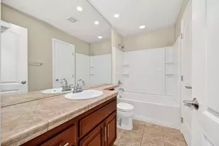 2090 Roy Ranch Way, Plumas Lake, CA 95961 - Photo 12