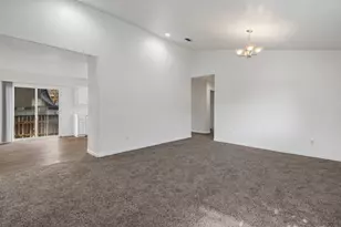 125 Ford Rd, Sacramento, CA 95838 - Photo 6