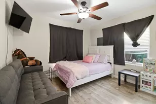 243 Angelus St, Turlock, CA 95380 - Photo 18