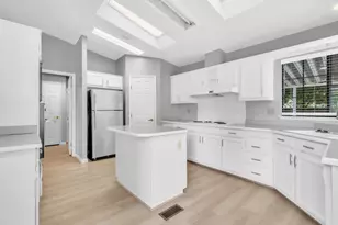 Daisy Ln, Citrus Heights, CA 95621 - Photo 12