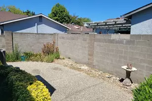 7407 Sunborough Ln, Sacramento, CA 95828 - Photo 26
