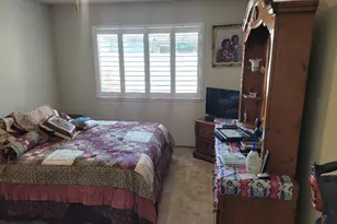 7407 Sunborough Ln, Sacramento, CA 95828 - Photo 20