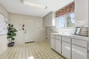 5800 Shelldrake Ct, Fair Oaks, CA 95628 - Photo 36