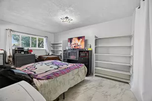 7518 Bowen Cir, Sacramento, CA 95822 - Photo 14