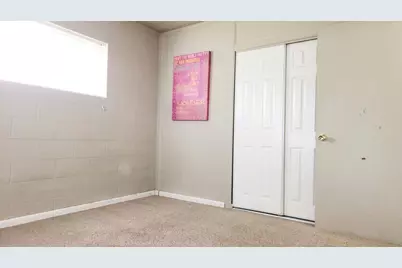 6109 Laurine Way, Sacramento, CA 95824 - Photo 12