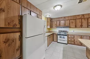 Hibiscus Ave, Sacramento, CA 95828 - Photo 14