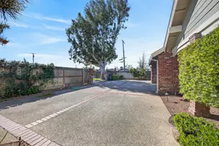 1913 Belcot Rd, Sacramento, CA 95825 - Photo 40