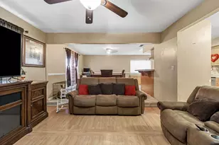 3849 N Stanford Ave, Fresno, CA 93727 - Photo 8