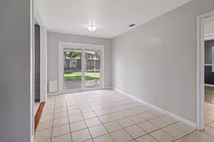 4930 71st St, Sacramento, CA 95820 - Photo 8