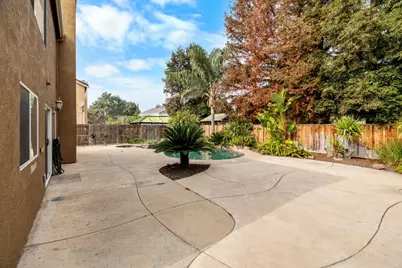 2055 Tahoe Circle, Tracy, CA 95376 - Photo 4
