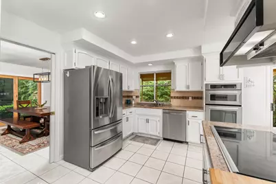 2230 Hillcrest Way, Carmichael, CA 95608 - Photo 22