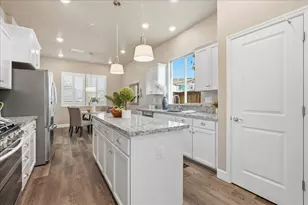 6153 Shimmer Falls Dr, Roseville, CA 95747 - Photo 12