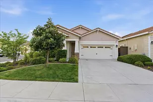 6153 Shimmer Falls Dr, Roseville, CA 95747 - Photo 2