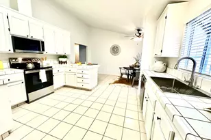 9656 Twin Creeks Ave, Stockton, CA 95219 - Photo 16