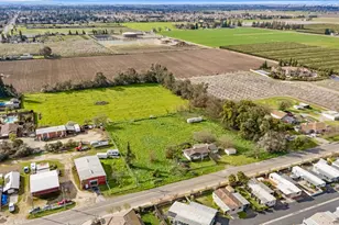 3319 Waring Rd, Denair, CA 95316 - Photo 16