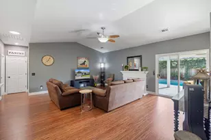 1924 Crystalwood Ln, Lodi, CA 95242 - Photo 4