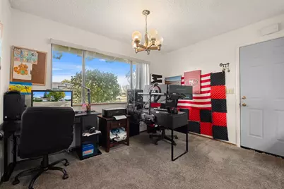 6823 Greenhaven Drive, Sacramento, CA 95831 - Photo 14