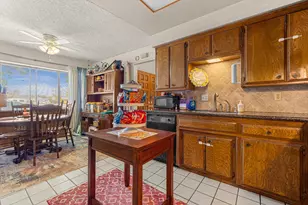 6823 Greenhaven Dr, Sacramento, CA 95831 - Photo 44