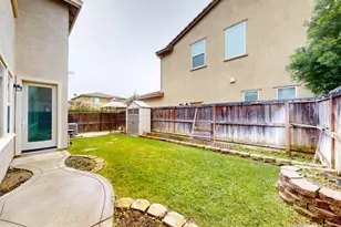 9824 Porto Bay Dr, Elk Grove, CA 95757 - Photo 26
