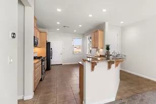 7820 Barnsley Way, Elk Grove, CA 95757 - Photo 12