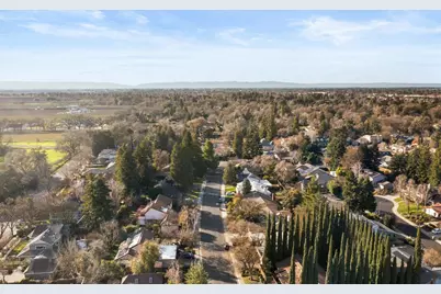 1327 Torrey Street, Davis, CA 95618 - Photo 54